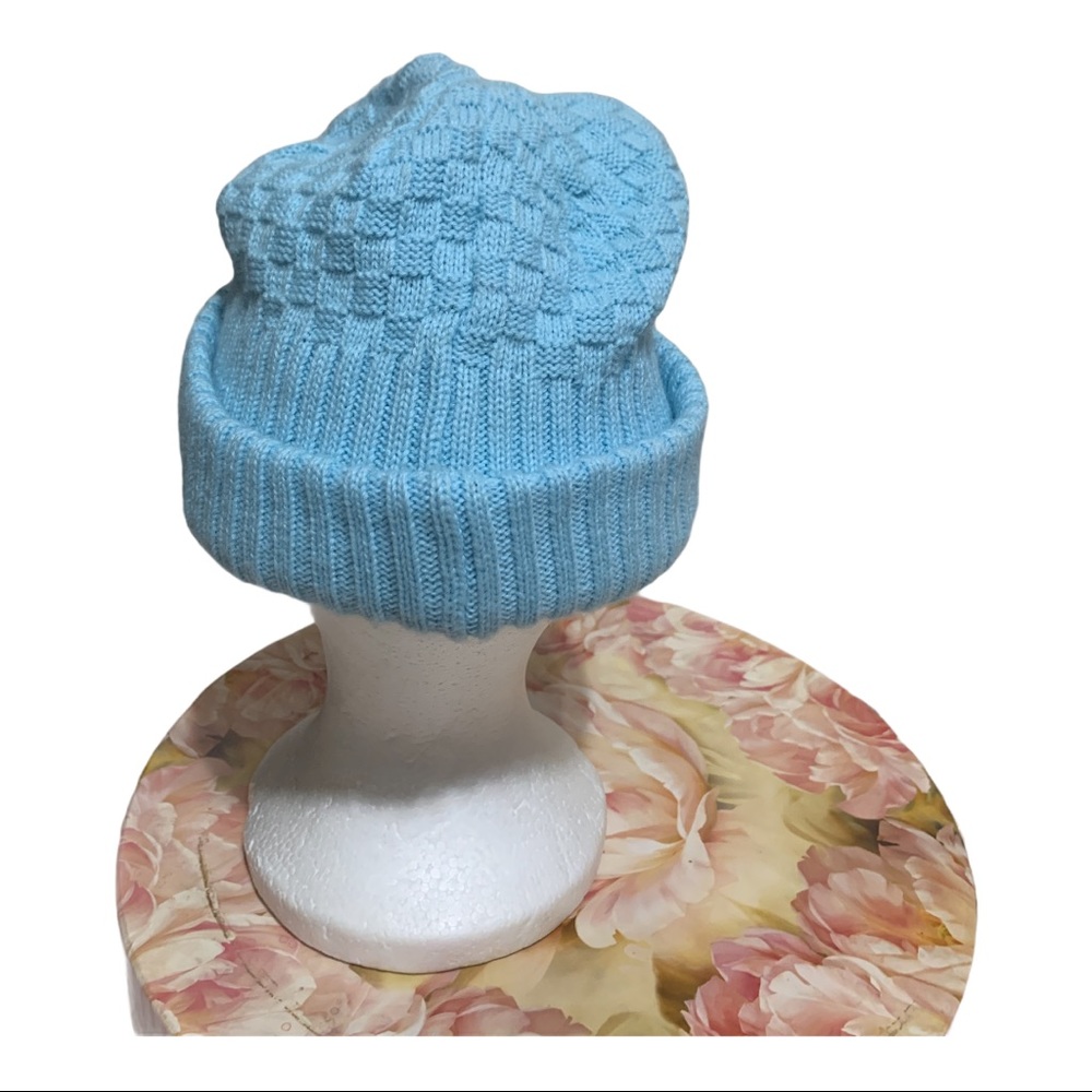 Under Amour Hat! - image 4